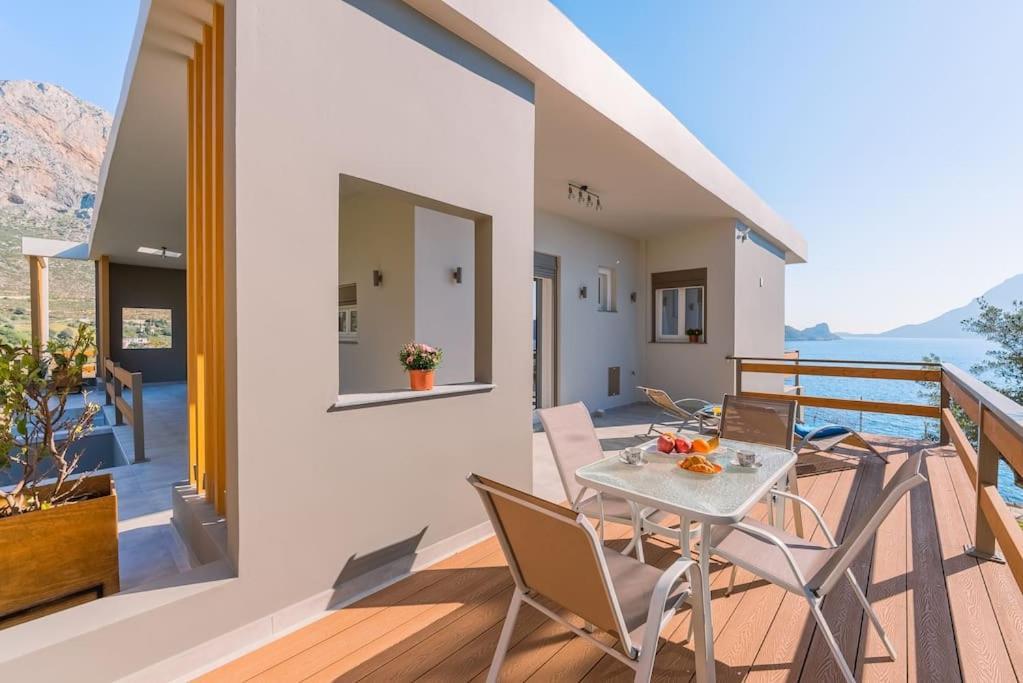 Sunset Dreams Spyros Apartment Skalia Bagian luar foto