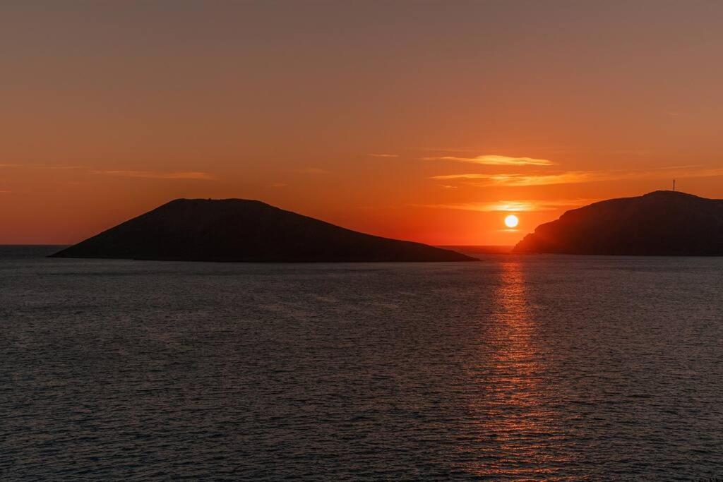Sunset Dreams Spyros Apartment Skalia Bagian luar foto